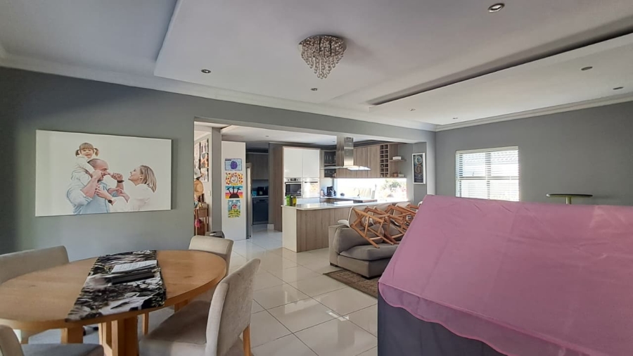 To Let 4 Bedroom Property for Rent in Avalon Estate Western Cape